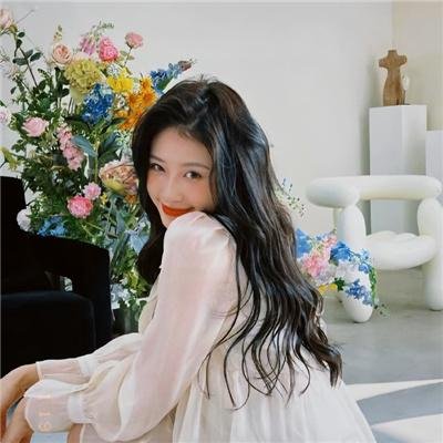 金发奇女